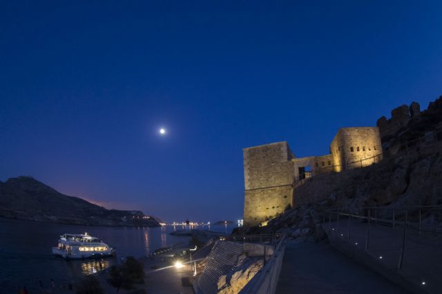 Música, mar y museos protagonizan las noches de agosto
