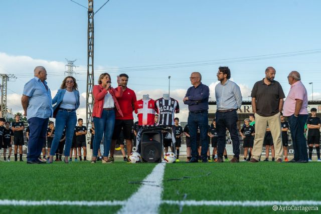 El Ayuntamiento pone en marcha los dos primeros campos de fútbol incluidos en el Plan Césped