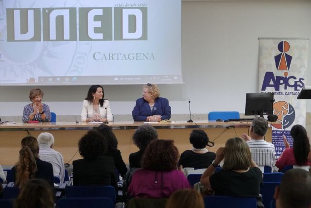 Ápices analiza la salud mental en niños y jóvenes