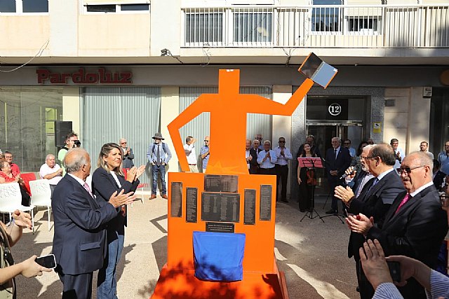 Cartagena clausura el Centenario de la Escuela de Aprendices de Bazán con un homenaje a la figura del Maestro