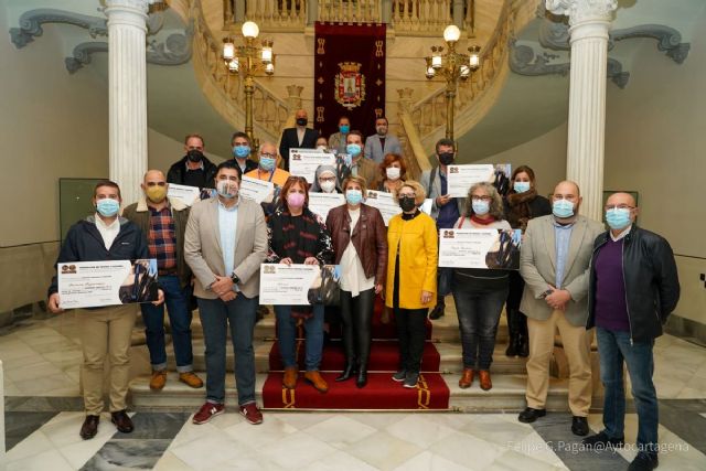 Diez entidades sociales reciben la recaudación de los actos de Carthagineses y Romanos