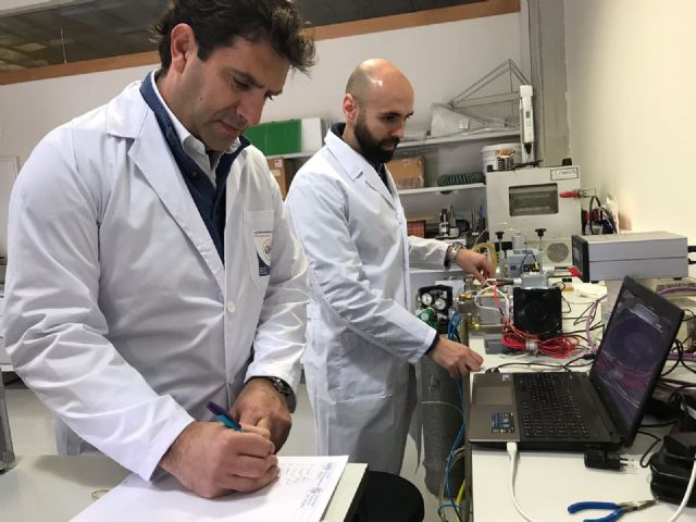 La UPCT desarrolla una secadora de ropa por microondas un 80% más veloz y de menor consumo