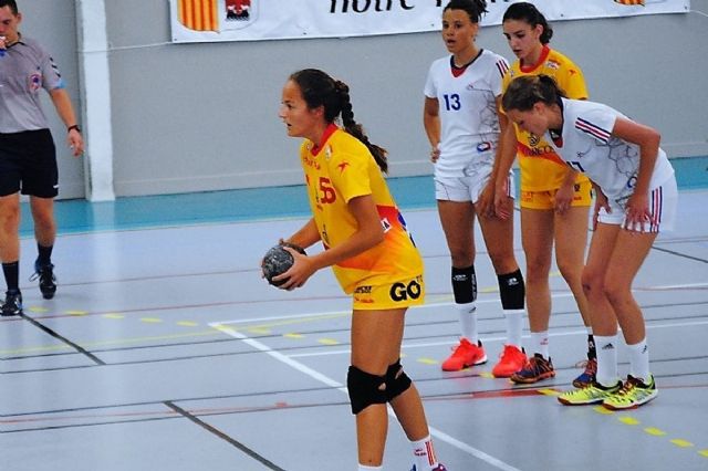 La cartagenera Maria Rebollo, convocada con la seleccion nacional juvenil de balonmano
