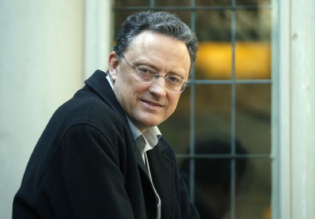 Luis Leante cierra el ciclo de encuentros del Premio Hache 2017