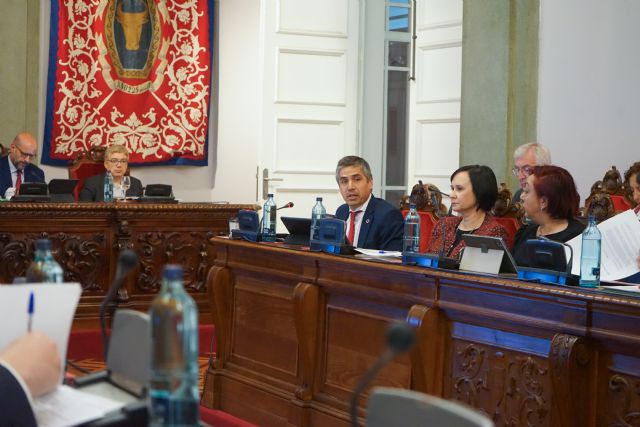 MC: El Pleno reconoce la necesidad de reformar el Estatuto de Autonomía para que contemple la biprovincialidad