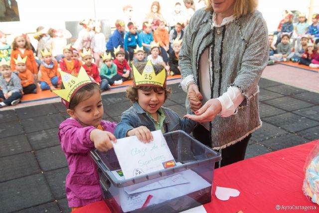 El Pipiripao entierra una Capsula del Tiempo en la celebracion de su XXV Aniversario