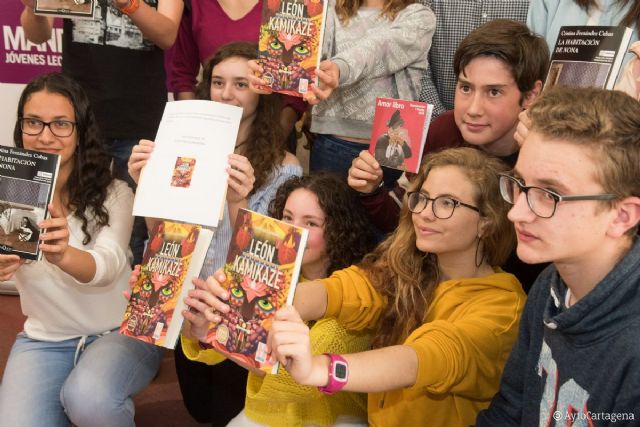 Cristina Fernandez Cubas y Alvaro Garcia Hernandez se alzan con los Premios Mandarache y Hache 2018