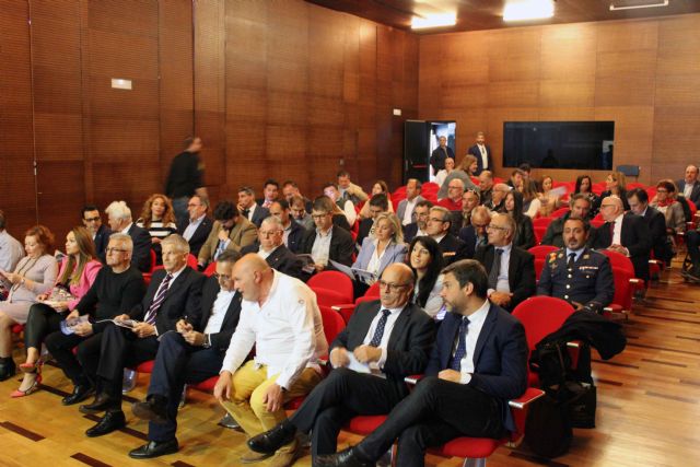 Más de 80 embarcaciones competirán en junio en la X regata solidaria 'Carburo de plata' en aguas de Cartagena