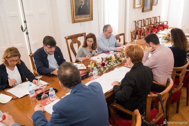 La Junta de Gobierno aprueba la inclusion de la linea de La Palma en el transporte publico urbano