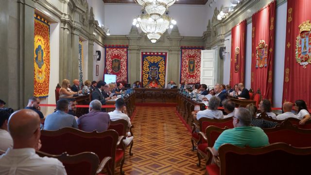 MC Cartagena denuncia el abandono policial de barrios y playas durante el verano ante la inacción del Gobierno local