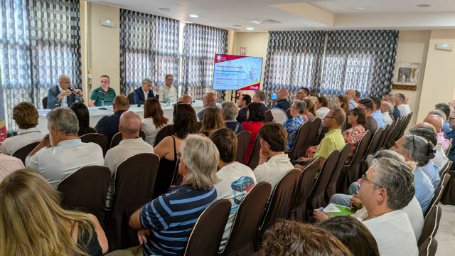 El Observatorio de la Nación de DENAES y VOX analizan en La Manga las 'nefastas consecuencias' de la inmigración ilegal en la Región