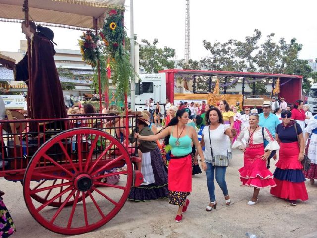 Los romeros de San Ginés culminaron la peregrinación del Santo en las faldas del Monte Miral