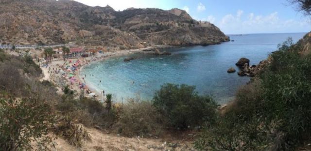 Usuarios de la Cortina y el Portús piden que se amplíe el servicio de autobuses a las playas hasta el 15 de septiembre