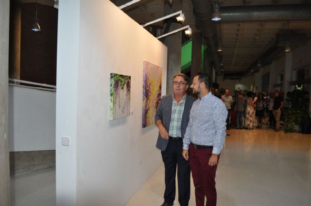 Los mismos jardines que pintaron Monet, Kandinsky o Sorolla los retrata Salomé en su ´Le jardín´