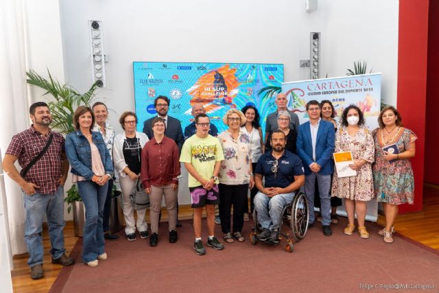 Cabo de Palos acoge el III Campeonato de España SUP con una categoría adaptada a personas con capacidades diversas