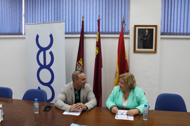Coec y la empresa dimensión5 firman un acuerdo que beneficiará a los asociados de la patronal en sus facturas energéticas