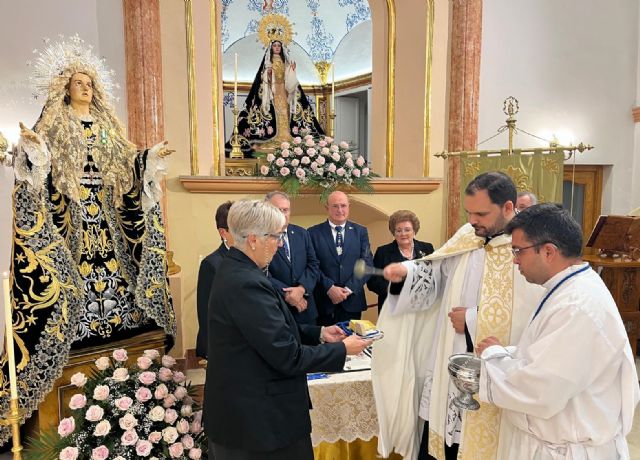Las Vírgenes de los Desamparados y de los Dolores y la Soledad ya son `hermanas´