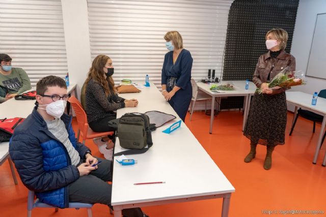 Autismo Somos Todos cuenta con la colaboración del Ayuntamiento en la formación de auxiliares de Turismo