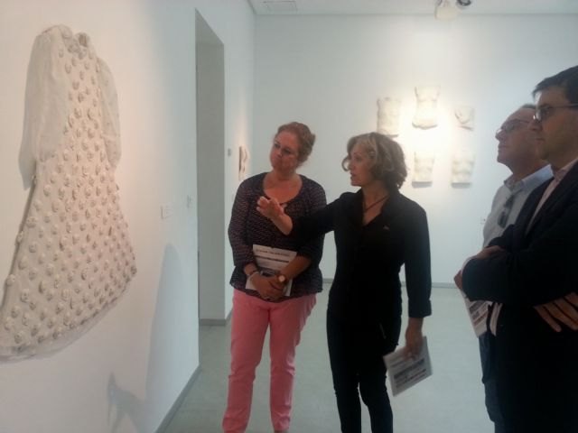 El Muram de Cartagena acoge la exposición de esculturas de Concha Martínez Montalvo ´Donde habita la memoria´