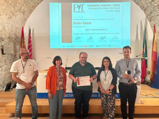 Premio al profesor de Física Juan Francisco González por su trabajo sobre el comportamiento de las sondas