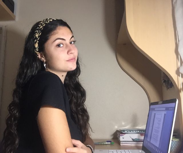 Santander beca la excelencia y la formación práctica de los estudiantes de la Politécnica de Cartagena