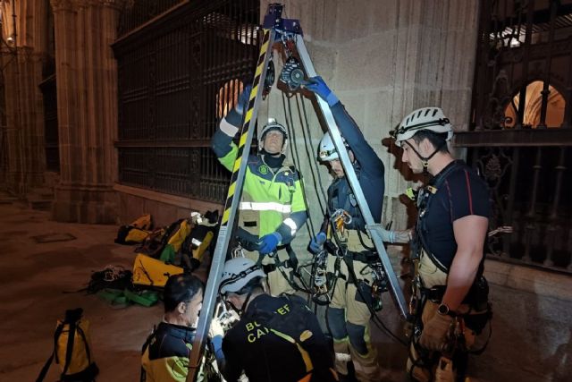 Bomberos de Cartagena participan junto a equipos de toda España en unas jornadas para formarse en rescates
