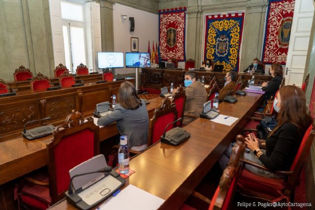 El pleno da luz verde definitiva a unas ordenanzas fiscales cuyo objetivo es ayudar a las familias y generar empleo y vivienda