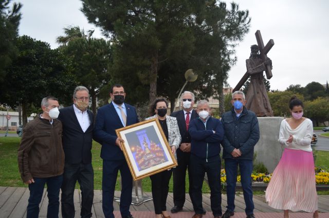 La Autoridad Portuaria entrega la llave de la Pescadería a la Agrupación Marraja Nuestro Padre Jesús Nazareno