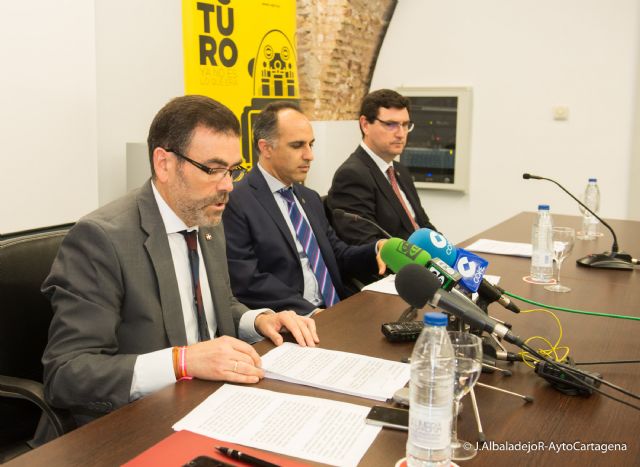 El Ayuntamiento presenta las cinco nuevas lineas de trabajo de la catedra de Infraestructuras