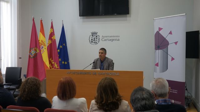 Giménez Gallo desmonta el Plan General de Arroyo: 'Premia a los especuladores y condena el futuro de Cartagena'