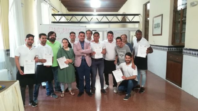 La ADLE clausura el curso de Operaciones Básicas de Restaurante Bar