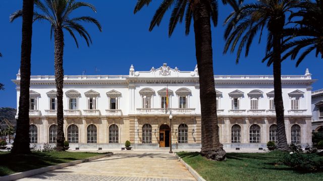 El Puerto de Cartagena destina más de 2,2 millones de euros a reforzar la limpieza y desinfección de sus edificios e instalaciones