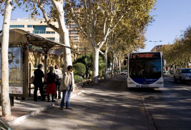La Media Marathón del domingo obliga a desviar las líneas de autobuses