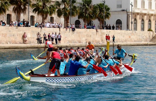 El Dragon Boat cartagenero se estrena en una cita internacional