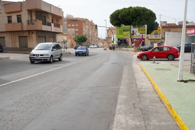 La avenida San Juan Bosco de Los Dolores reabre al tráfico tras terminar las obras de saneamiento