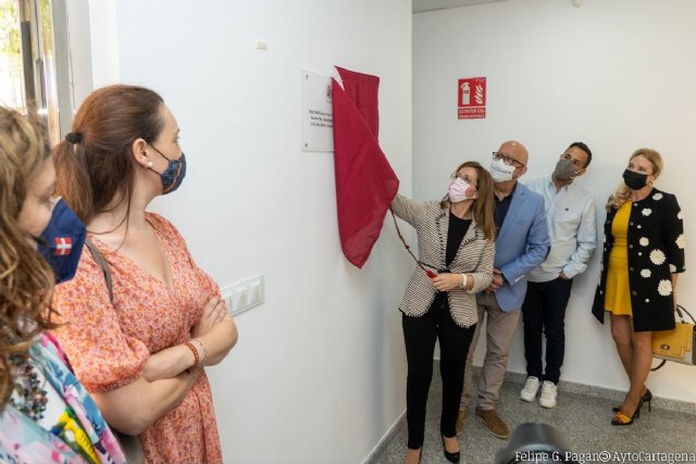 La sala de la Muralla Carlos III se abre al público con una exposición de Arte Contemporáneo de la pinacoteca municipal
