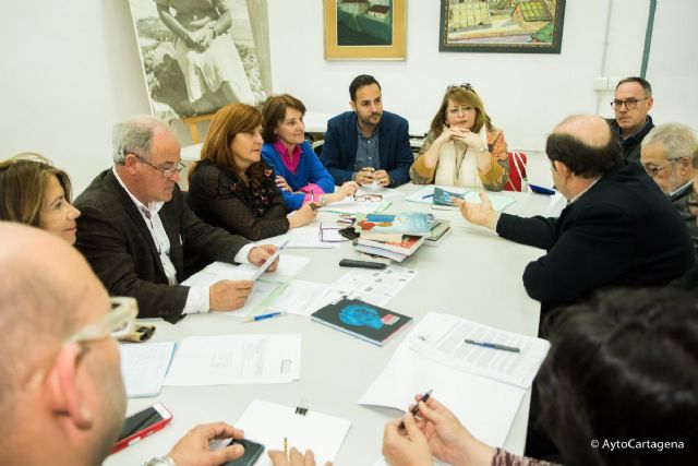 El consejo rector del Patronato Carmen Conde-Antonio Oliver aprueba su presupuesto para 2018