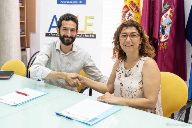 La ADLE y la Asociación de Jóvenes Empresarios de Cartagena firman un convenio para registrar patentes y marcas