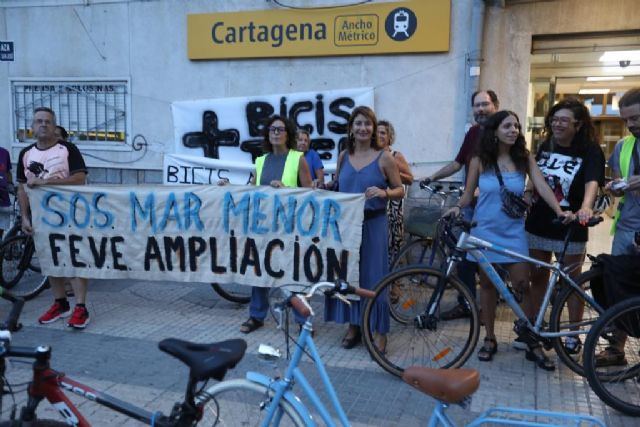 Los colectivos a favor de la movilidad sostenible activa preparan una gran bicifestación