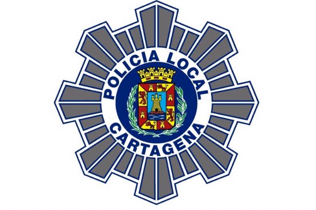 La rápida reacción de la Policía Local permite detener al presunto autor de un atraco en una entidad bancaria de Cartagena