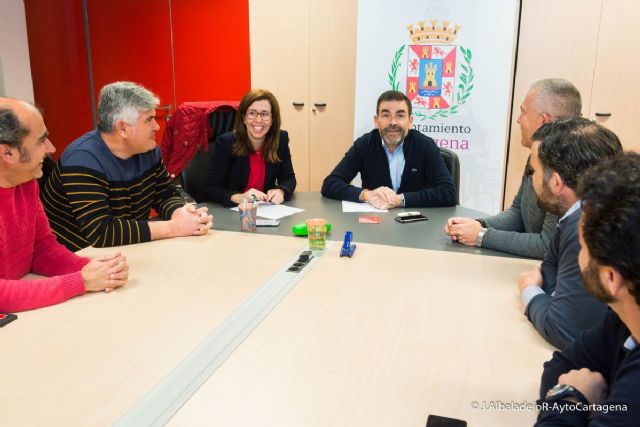El alcalde y la vicealcaldesa se reunen con el comite de empresa de Navantia