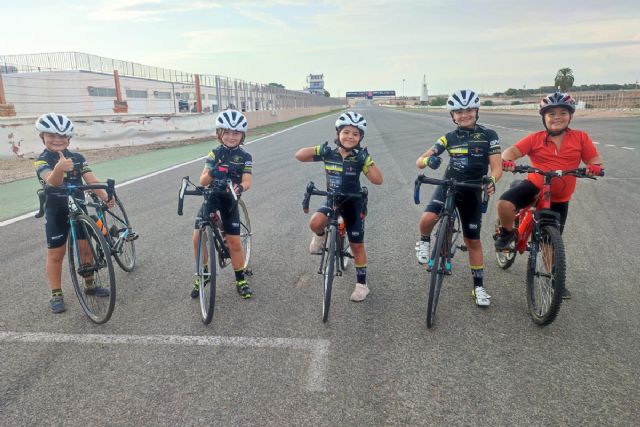 Inscripción abierta para la escuela infantil de ciclismo en el circuito de Cartagena