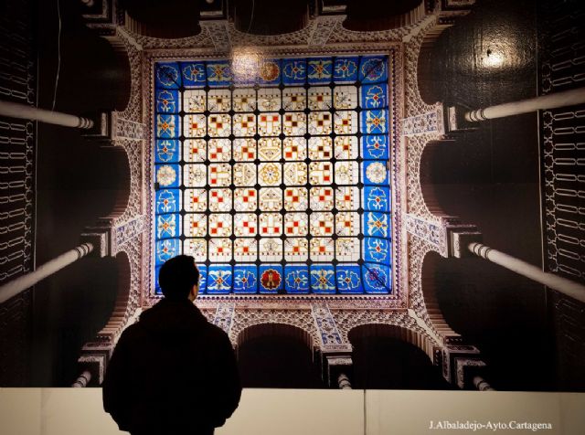 Los mosaicos Nolla protagonizan una exposicion modernista en el Palacio Molina