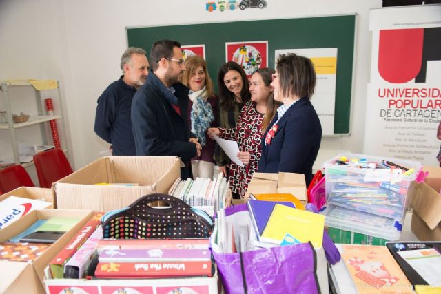 La Botica del Libro dotará a menores de material escolar gracias a la colaboración con la Universidad Popular