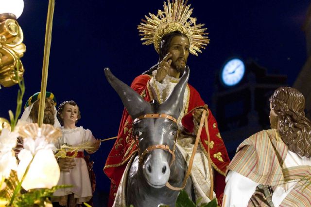 La alcaldesa participara en la procesion de la Burrica el Domingo de Ramos