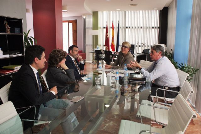 Cultura y Ayuntamiento de Cartagena acuerdan realizar una reunión técnica para analizar la actuación en la plaza de la Merced