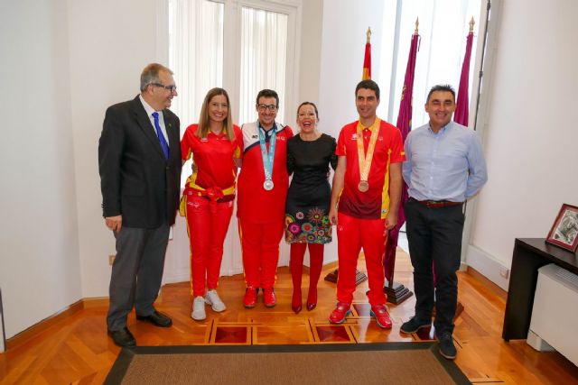 Los medallistas paralímpicos Juan Carlos Mellado y José Carlos Moreno, recibidos como campeones