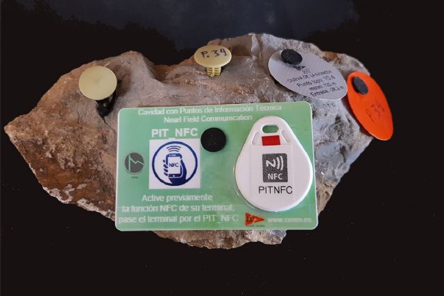 Cueva Victoria pone en marcha un sistema pionero de etiquetas inteligentes con tecnología NFC