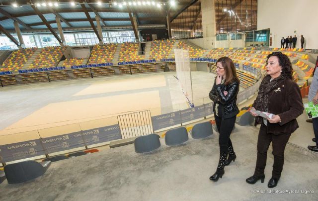 MC: 'Castejón premia con medio millón de euros a la constructora del Palacio de los Deportes a pesar de las numerosas deficiencias'