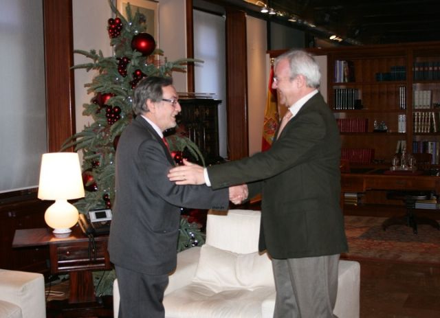 El 'impostor' Eric Meseguer conoció el Palacio Consistorial de la mano del PP de Cartagena